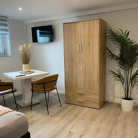 In Fuer 1 Bis 2 Personen Apartment *